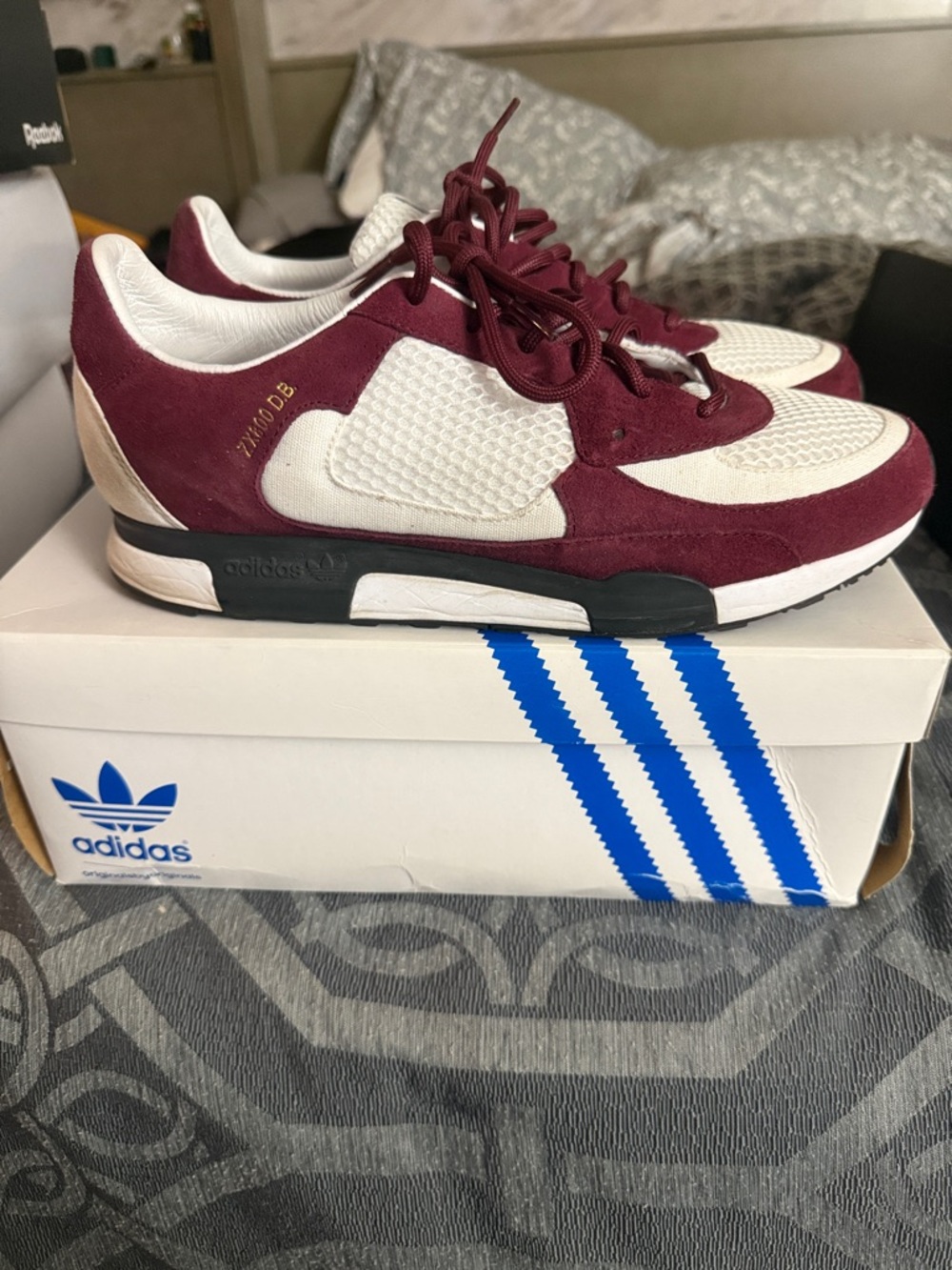 adidas Men’s Burgundy and White ZX 8000 David Beckham Vintange Sneakers